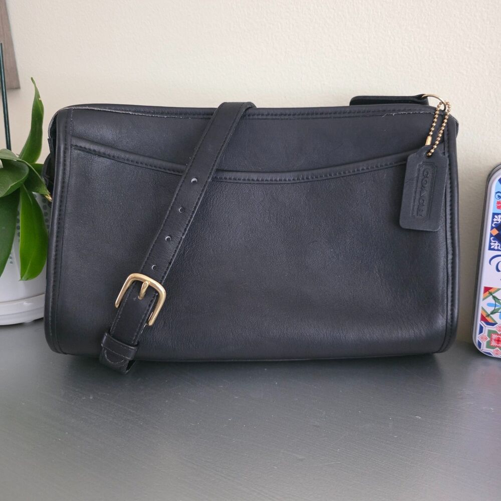 Vintage Coach Taylor Crossbody Purse EUC Black 9944 90s Retro Preppy Classic Y2K